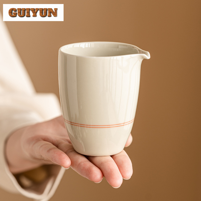 Handmade Ceramic Mug - إبريق ذو خط مزدوج مسحوب يدويًا